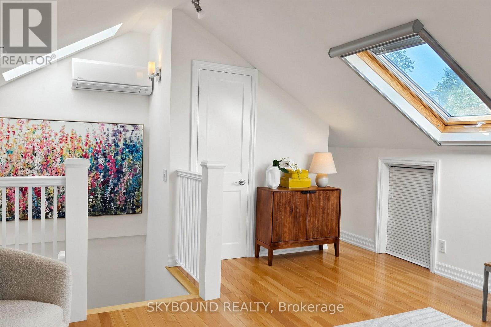 156 Hampton Avenue South, Toronto, ON photo 38