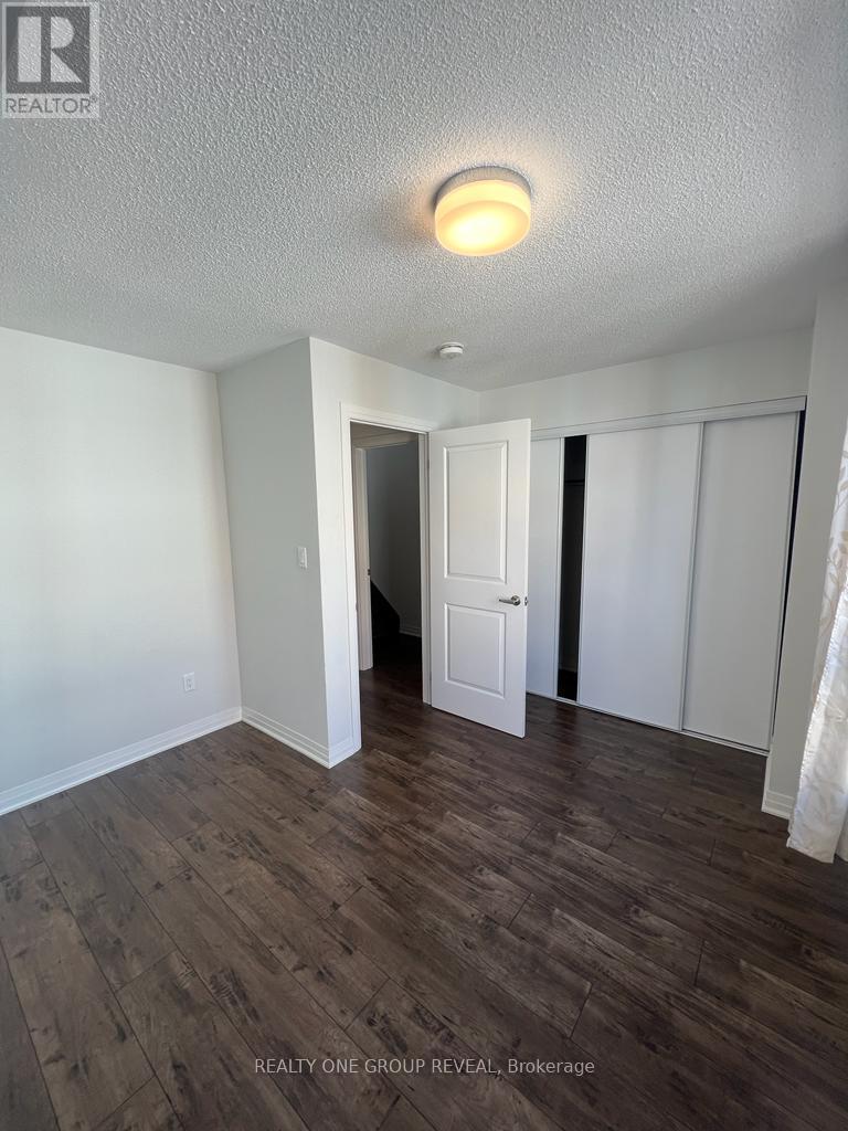 1636 Pleasure Valley Path, Oshawa, ON photo 11