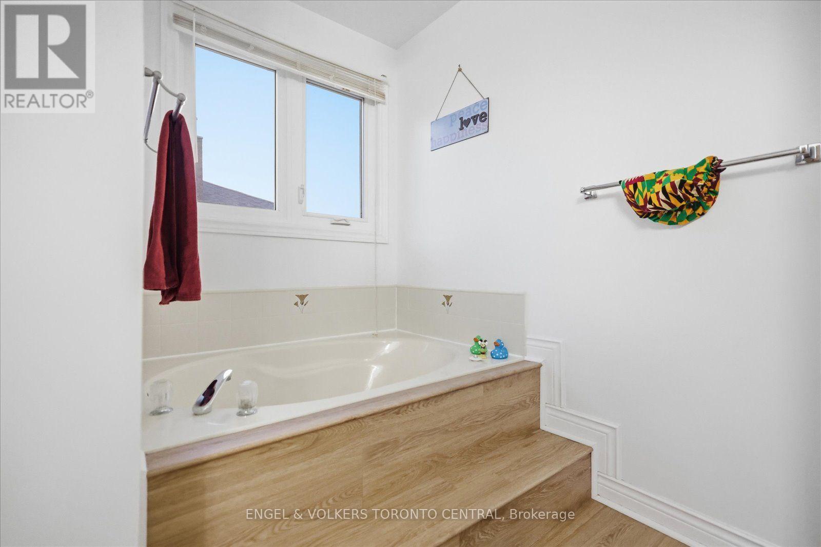 14 Hillman Drive, Ajax, ON photo 24