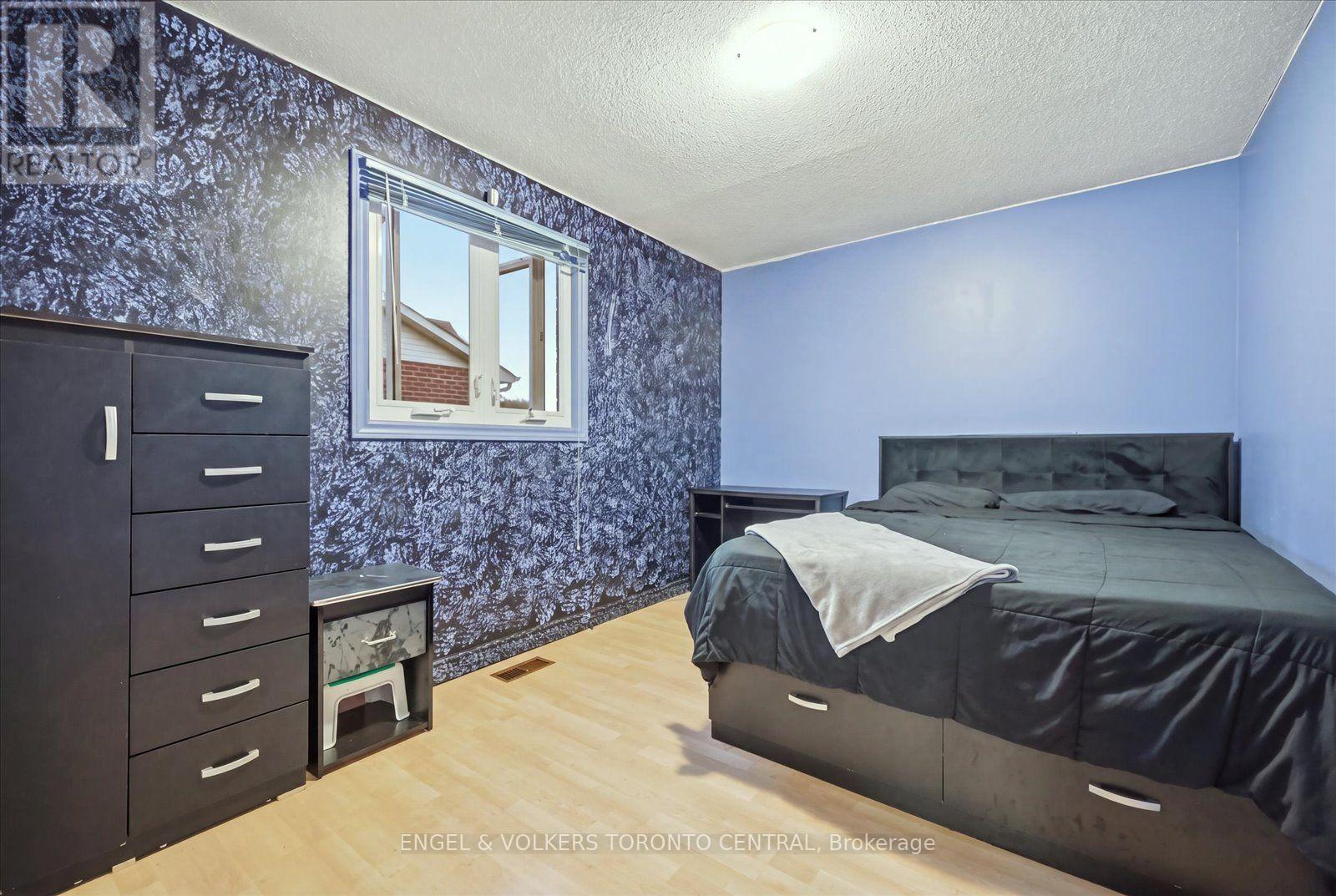 14 Hillman Drive, Ajax, ON photo 25