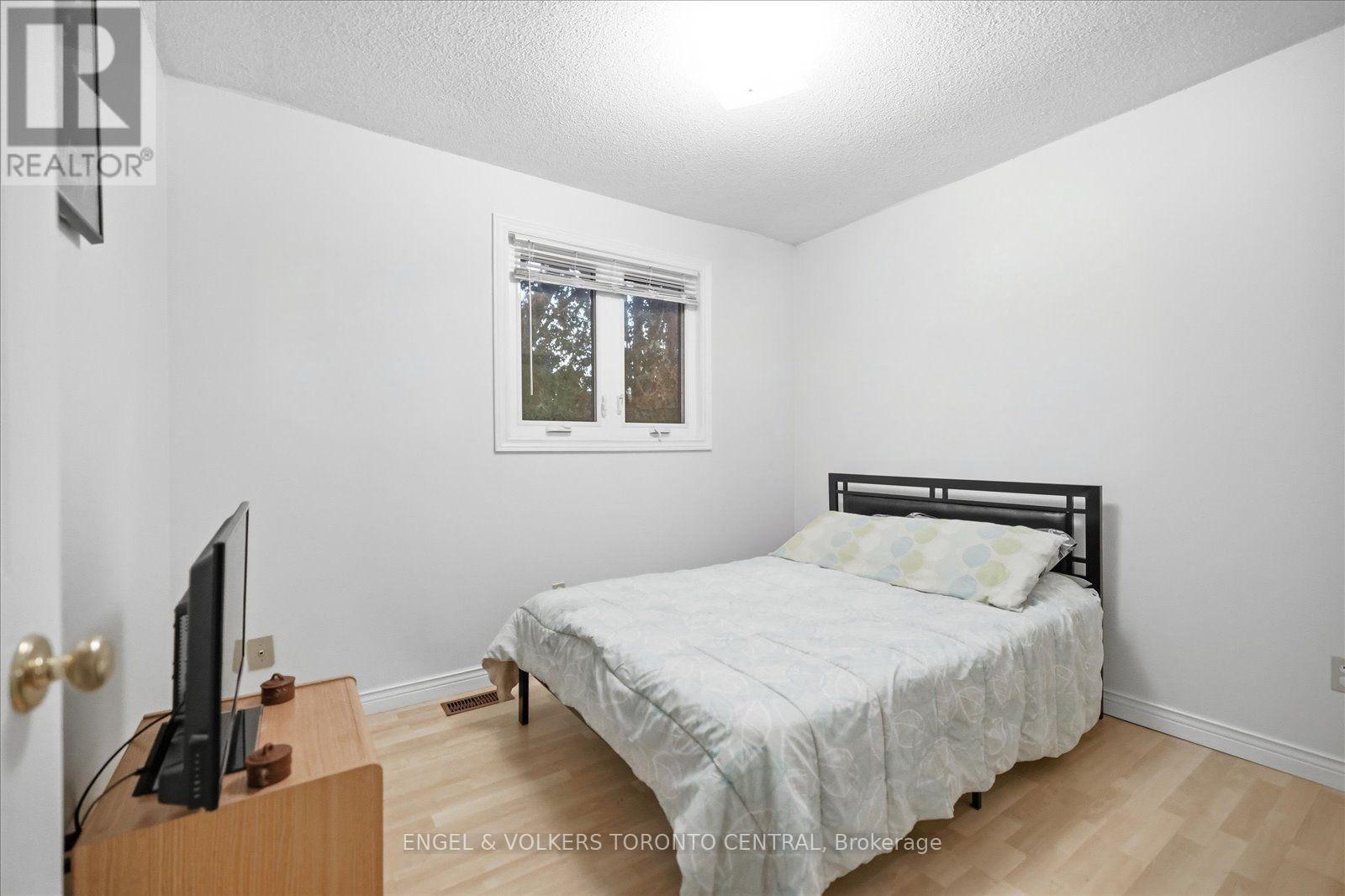 14 Hillman Drive, Ajax, ON photo 27