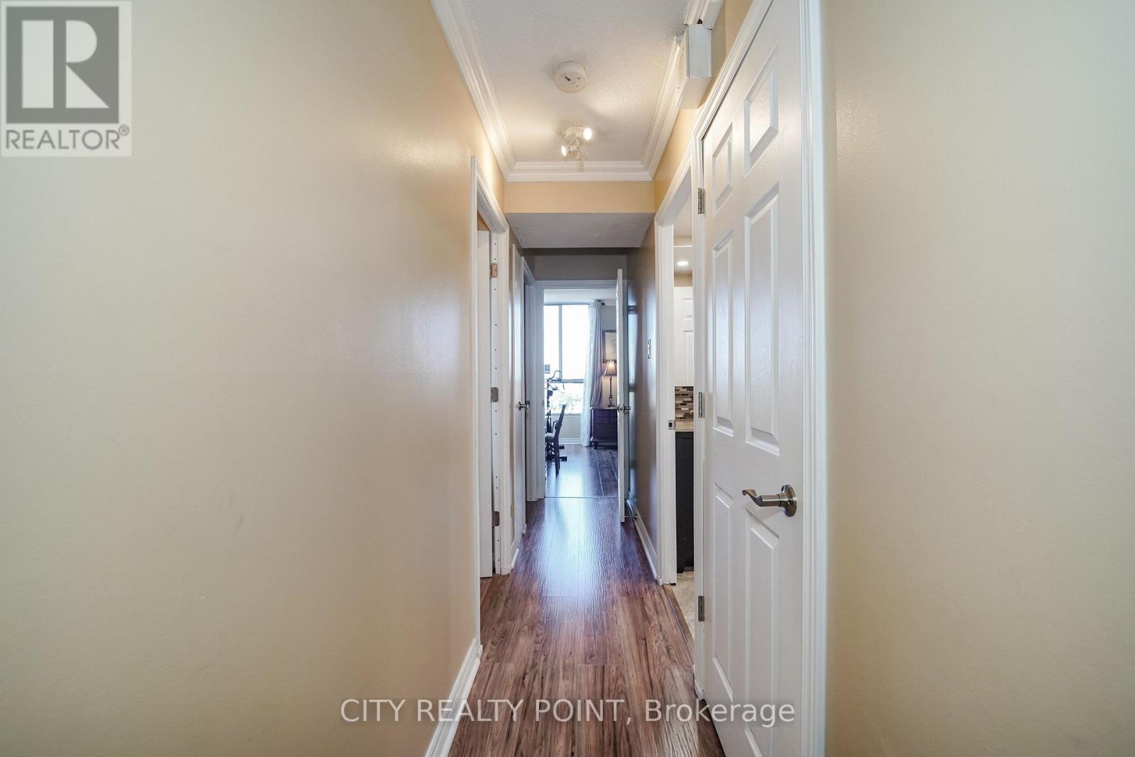 2003- 10 Martha Eaton Way, Toronto, ON photo 16