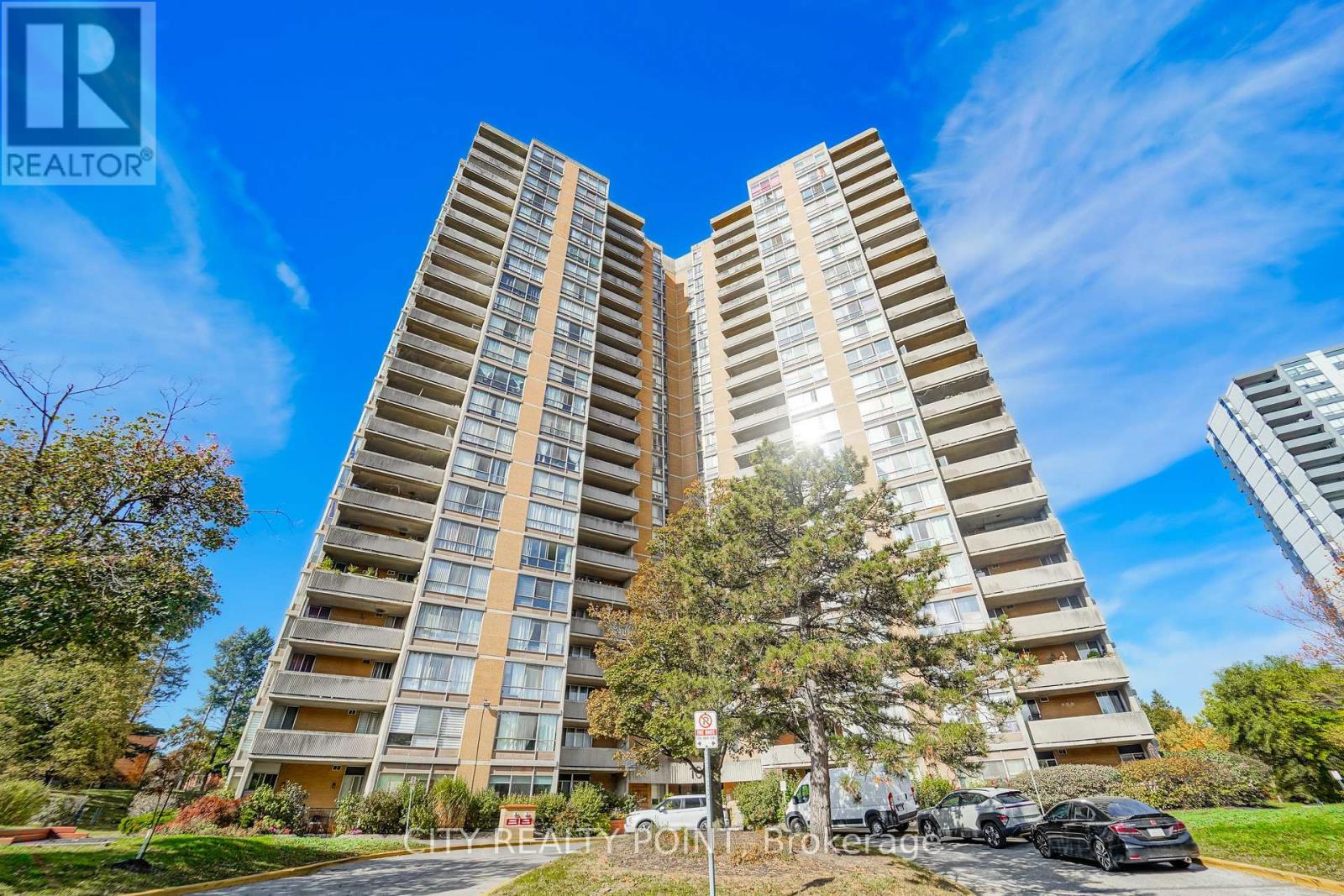 2003- 10 Martha Eaton Way, Toronto, ON photo 36