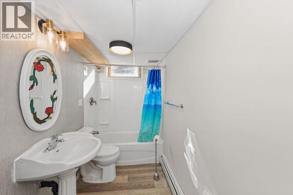 4pc bath basement