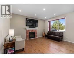 Primary Bedroom - 21 Citadel Meadow Close Nw, Calgary, AB T3G4V9 Photo 10