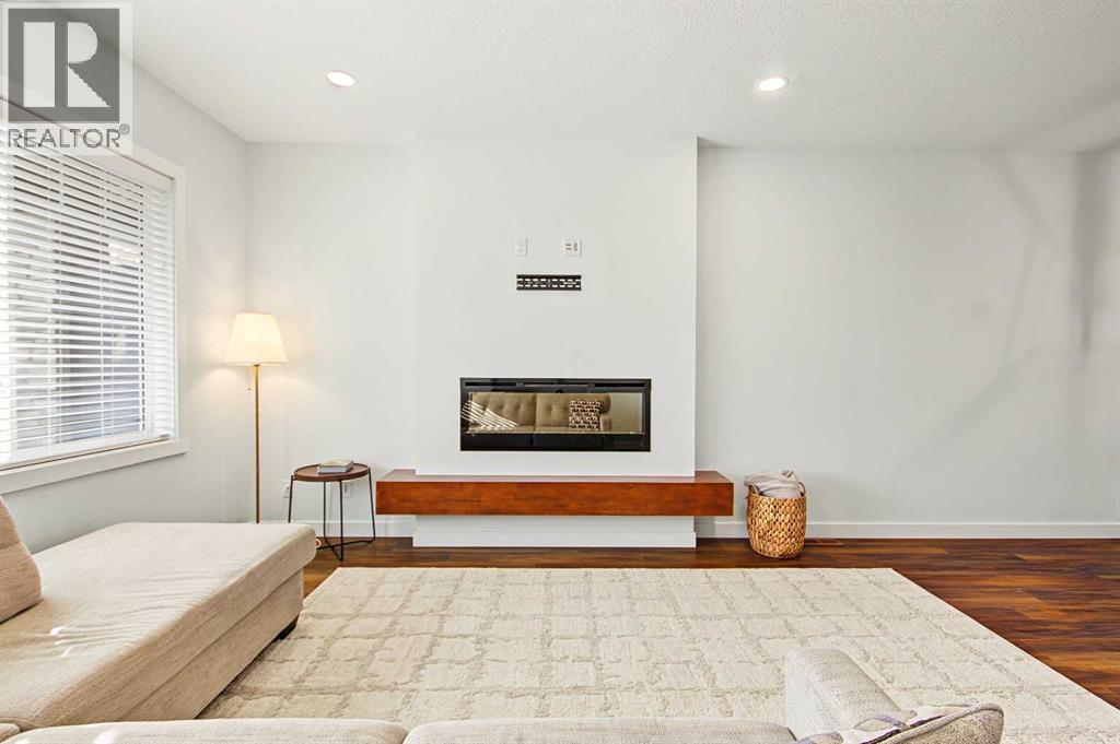 29 Midgrove Lane SW, Airdrie — photo 4
