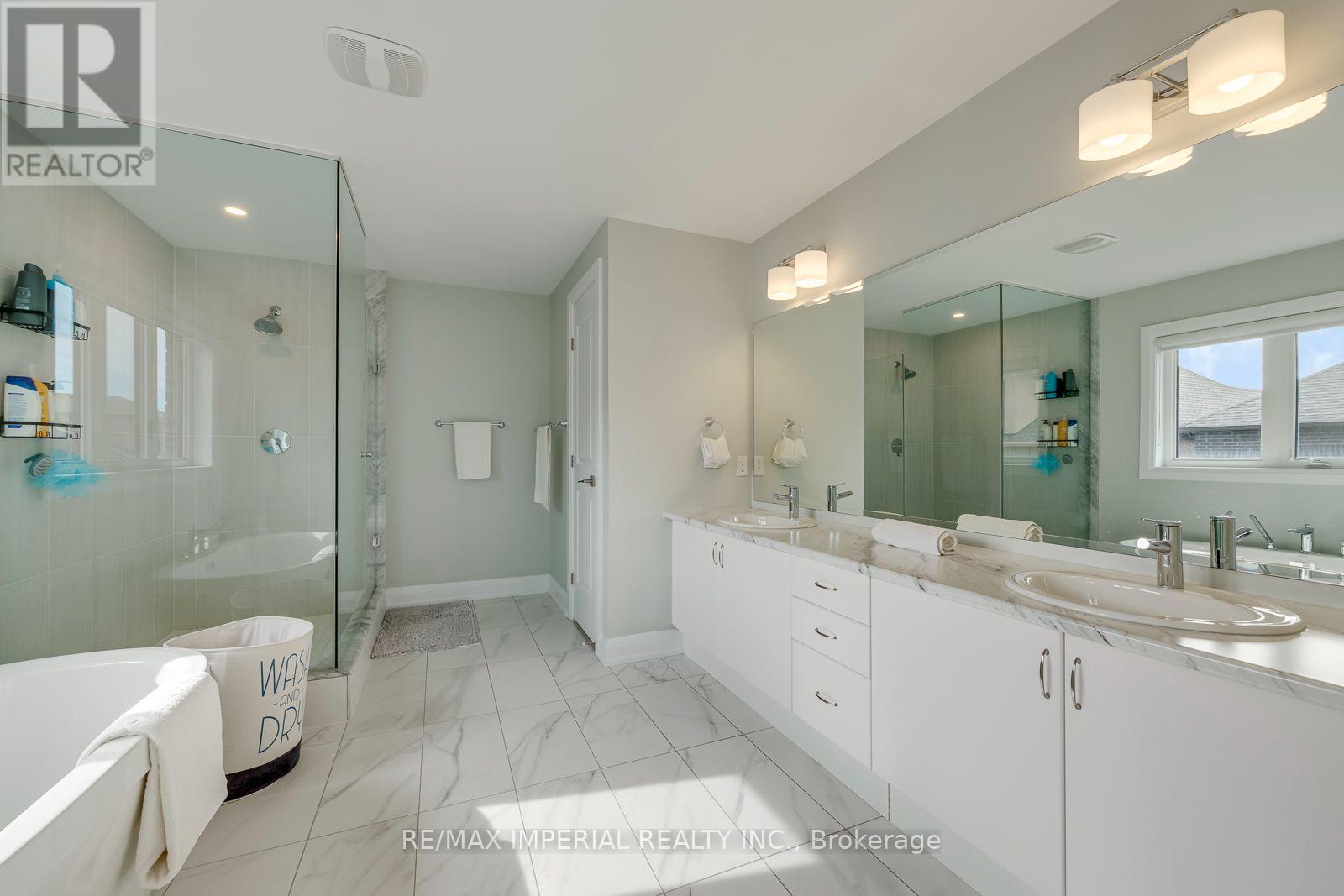 4044 Channing Crescent, Oakville, ON photo 35