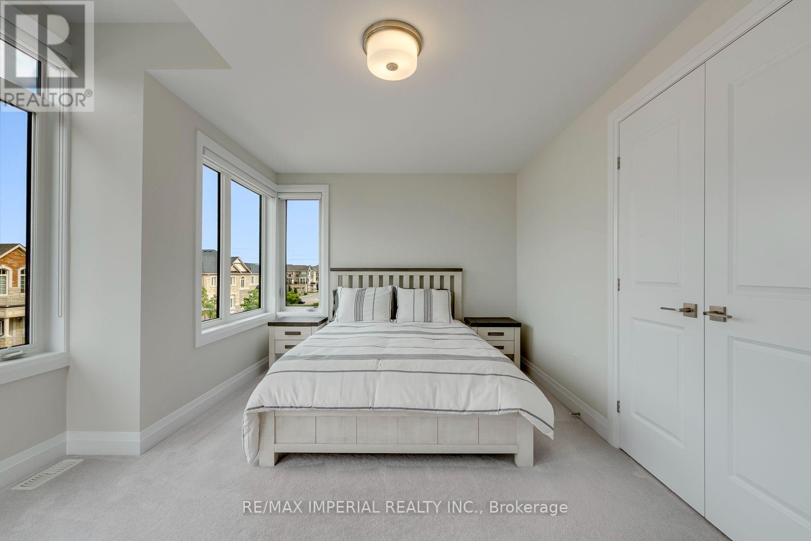 4044 Channing Crescent, Oakville, ON photo 41