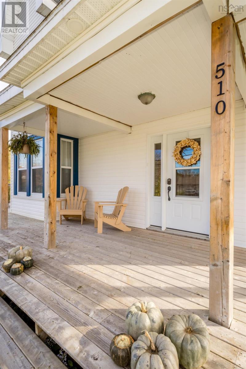 13 Lawrencetown photo 4