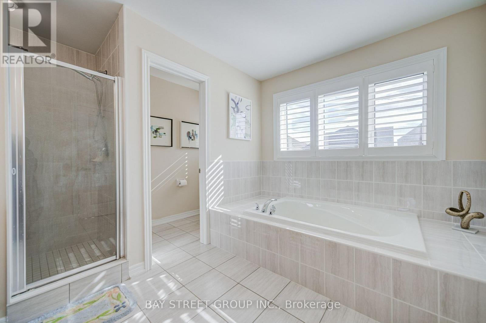 3 Manor Hampton Street, East Gwillimbury, ON photo 38