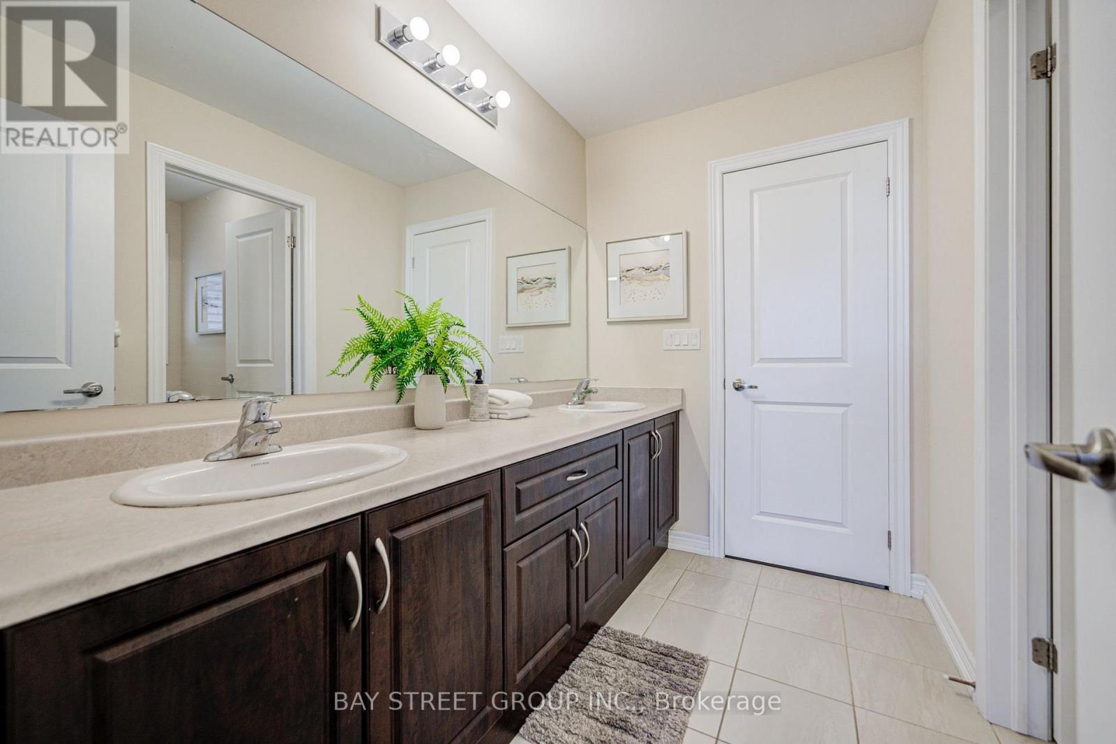 3 Manor Hampton Street, East Gwillimbury, ON photo 43
