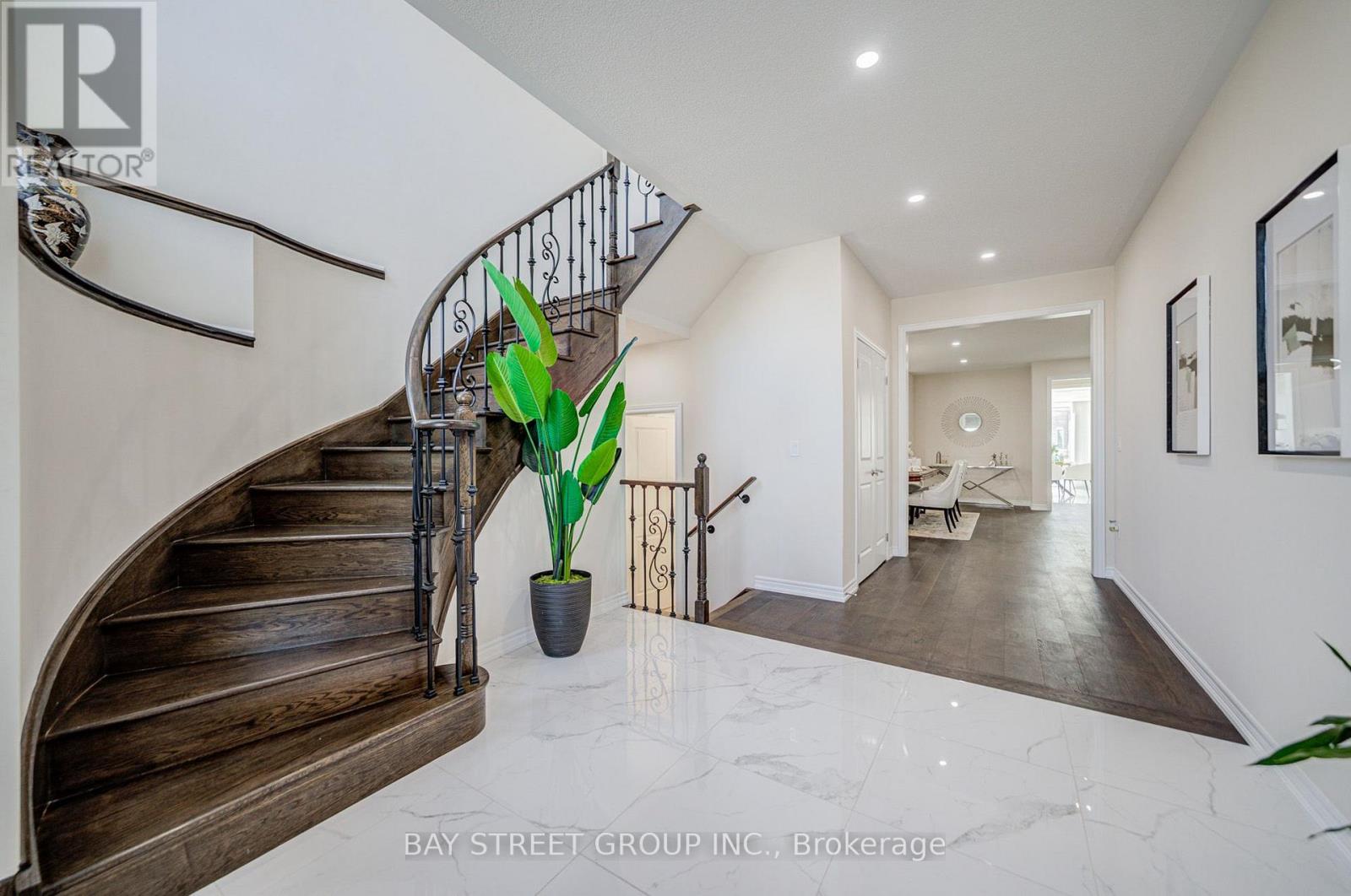 3 MANOR HAMPTON STREET, East Gwillimbury (Sharon) — photo 6