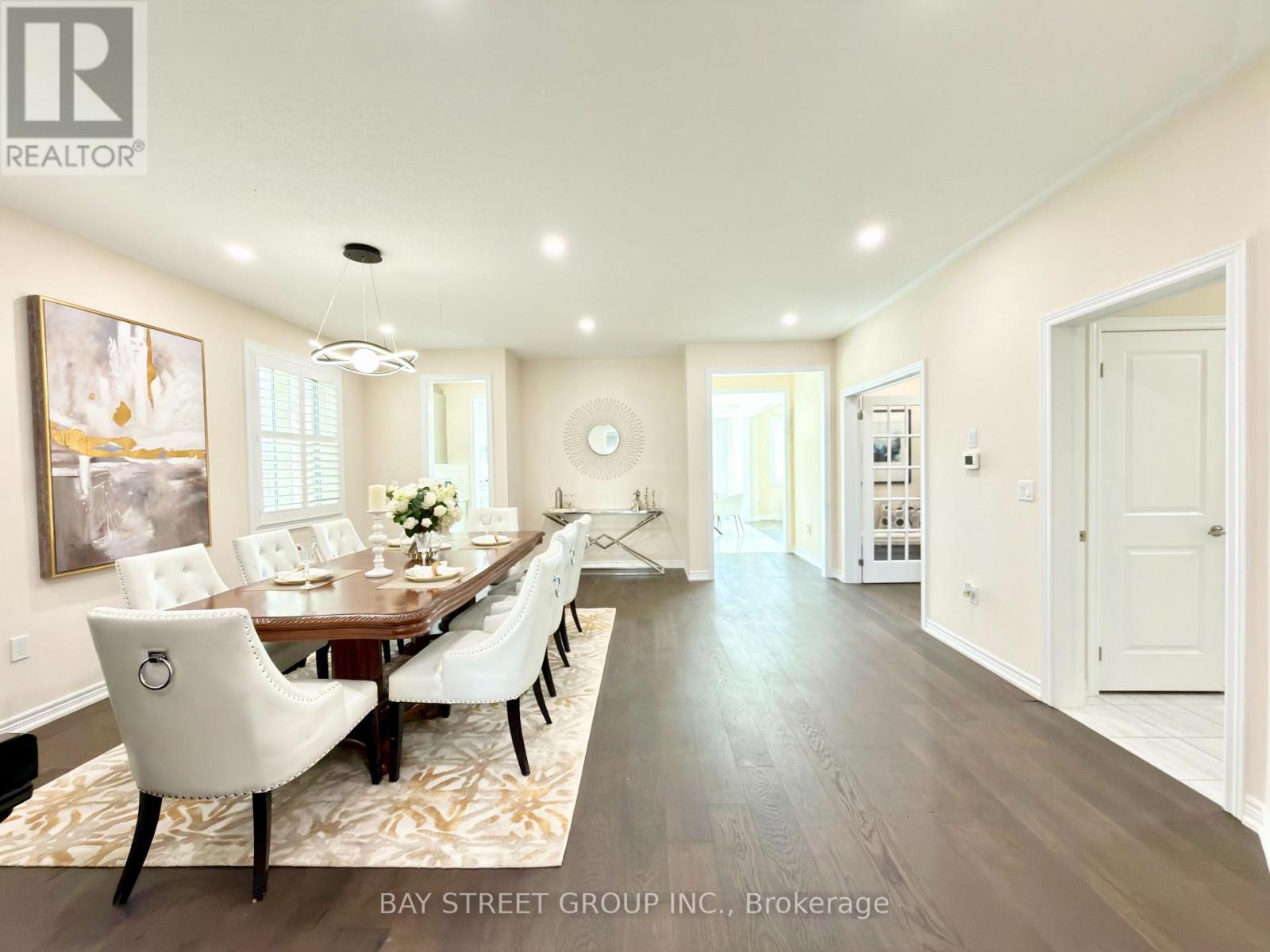 3 MANOR HAMPTON STREET, East Gwillimbury (Sharon) — photo 8