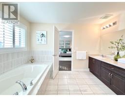 3 Manor Hampton Street, East Gwillimbury, ON L9N0R1 Photo 40