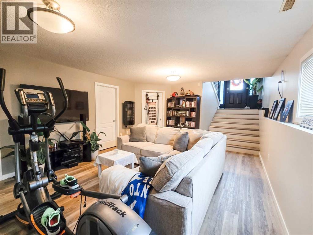 5501 17 Avenue, Edson — photo 20