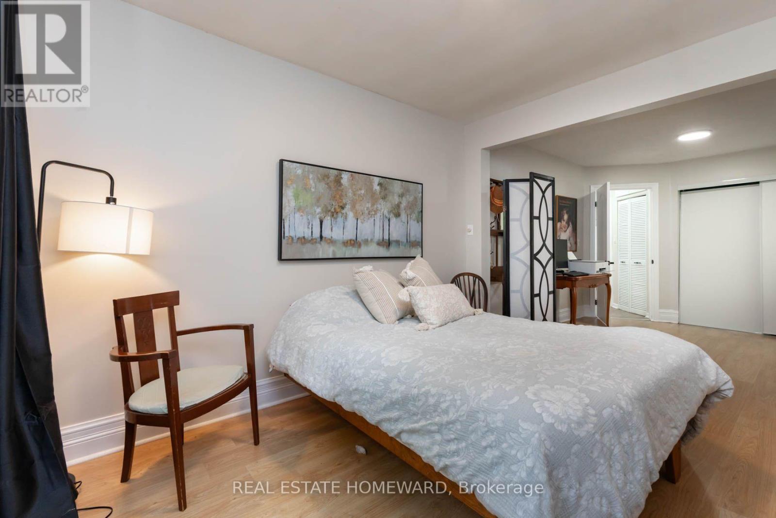 212 Clonmore Drive, Toronto, ON photo 18