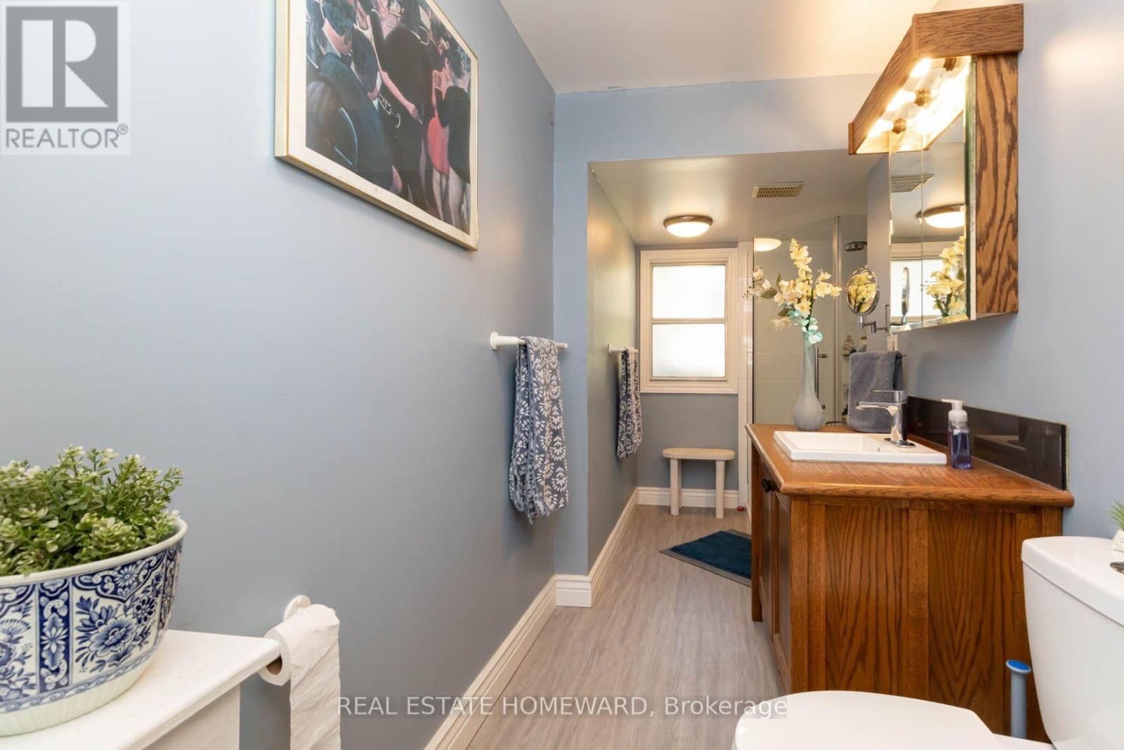 212 Clonmore Drive, Toronto, ON photo 25