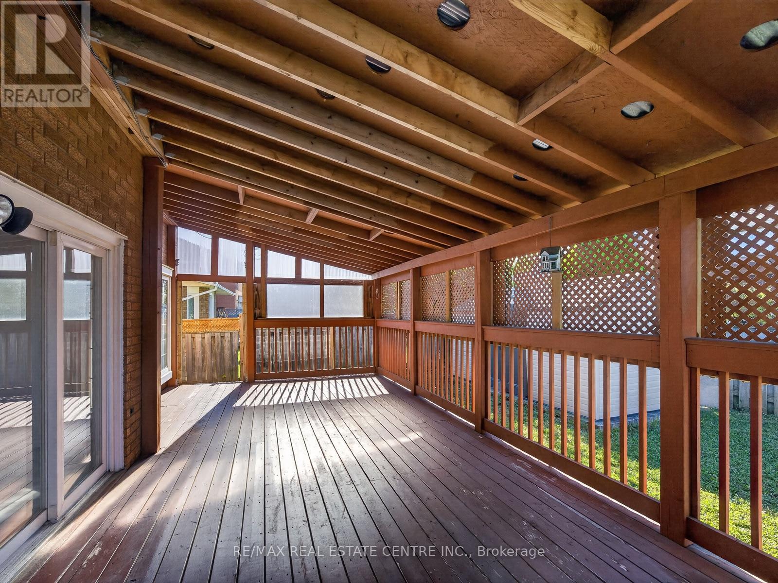 15 HEDGEROW AVENUE - 45