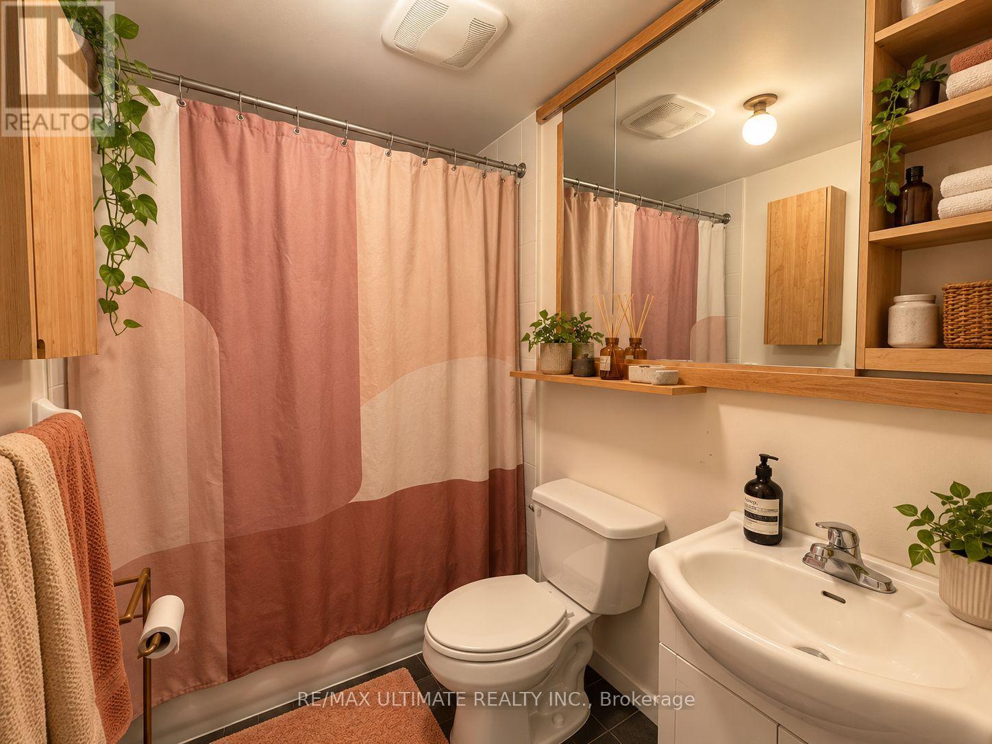 2ND FLR - 1720 QUEEN STREET W, Toronto (Roncesvalles) — photo 10