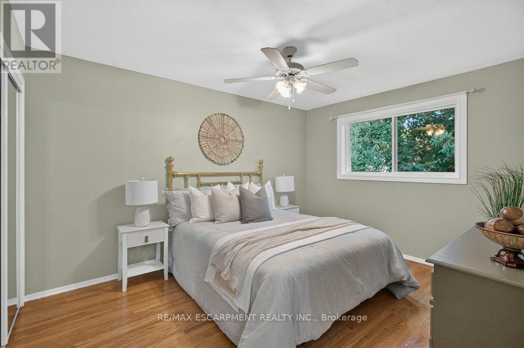 600 Holly Hill Crescent, Burlington, ON photo 24