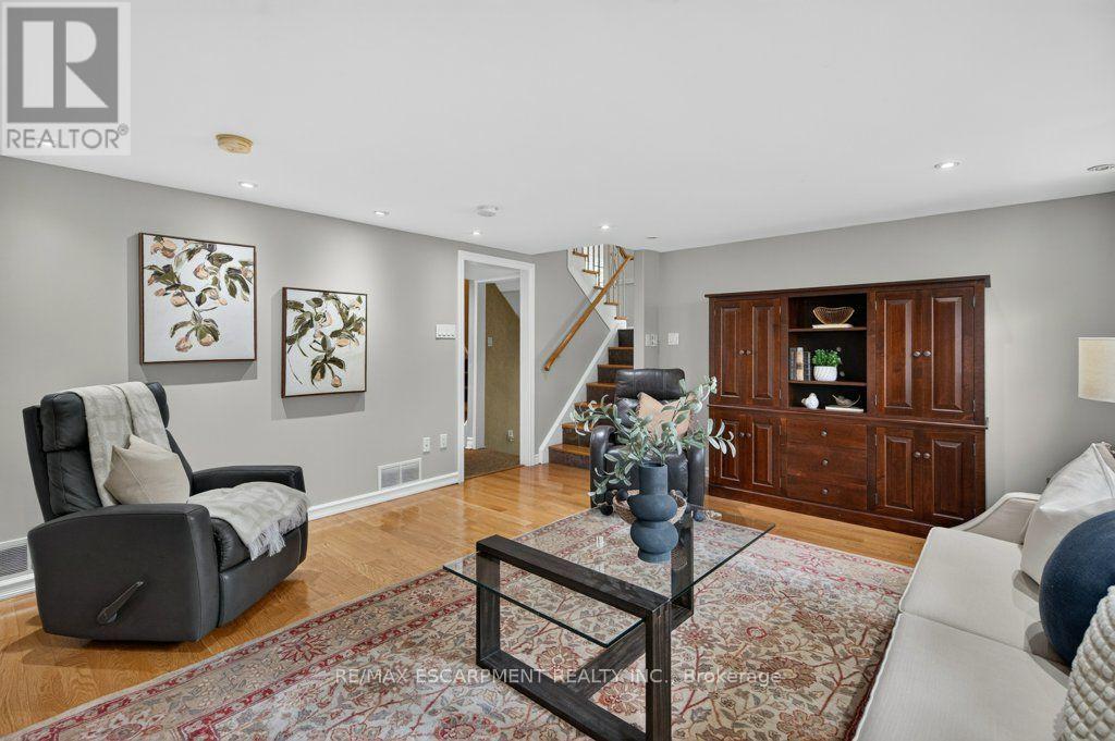 600 Holly Hill Crescent, Burlington, ON photo 30