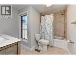 733 Chesapeake Drive, Waterloo, ON N2K4G3 Photo 32
