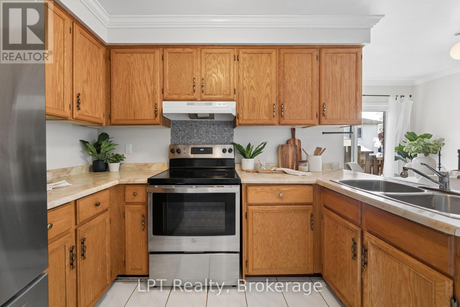 420 COBBLEHILL DRIVE - 12