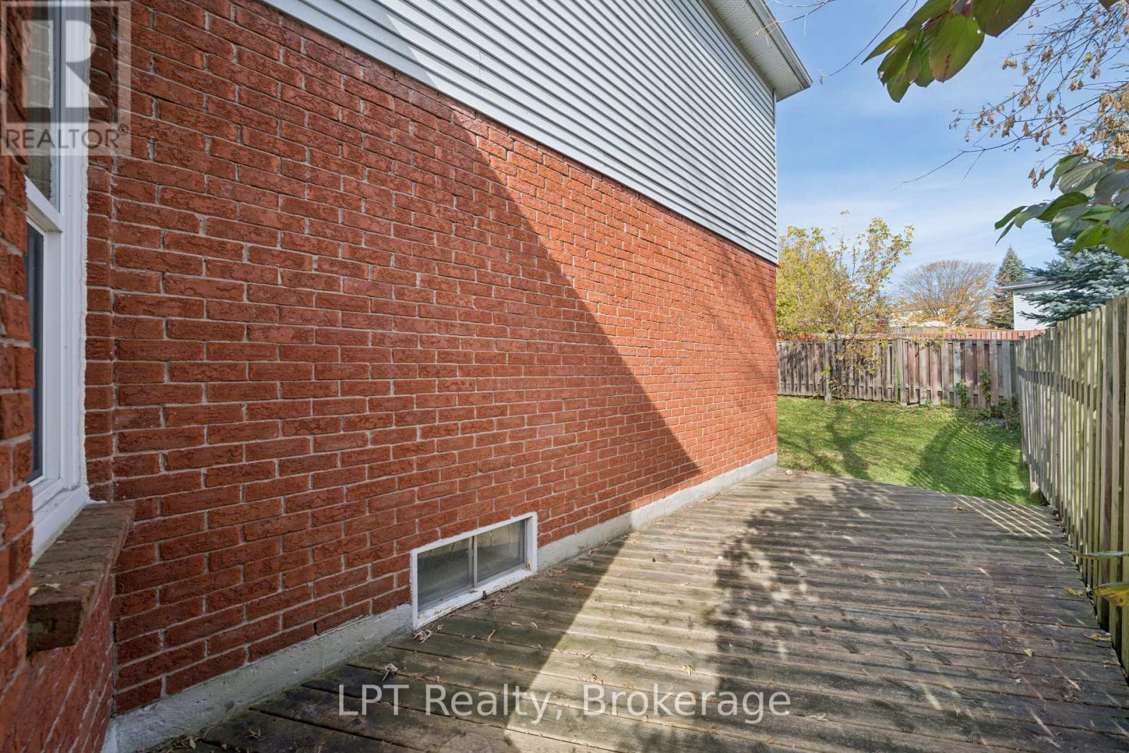 420 COBBLEHILL DRIVE - 31