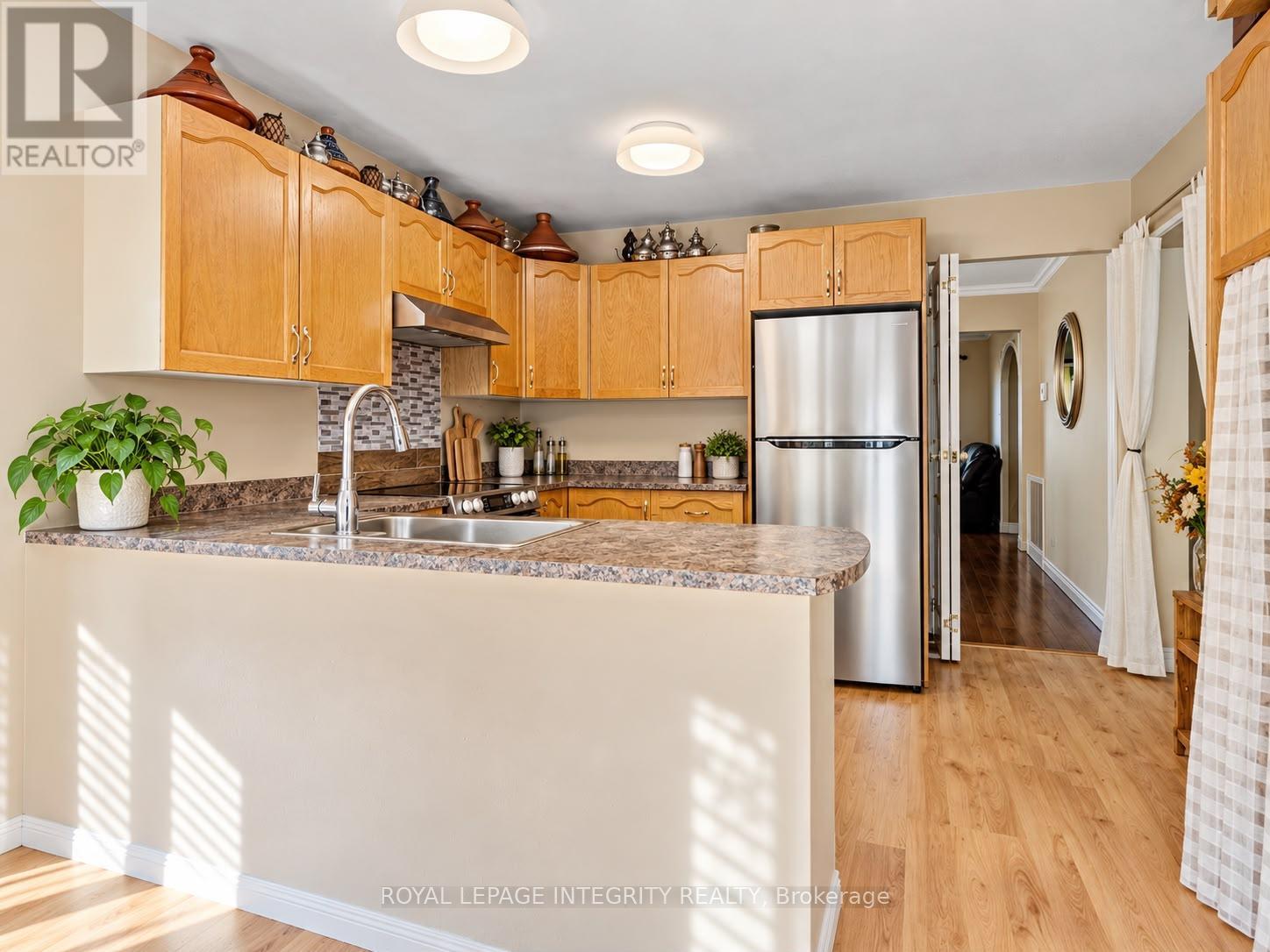 Lots of cabinet space along the sides