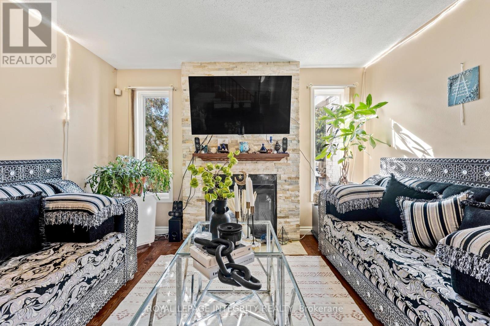 Accent wall and gas fireplace