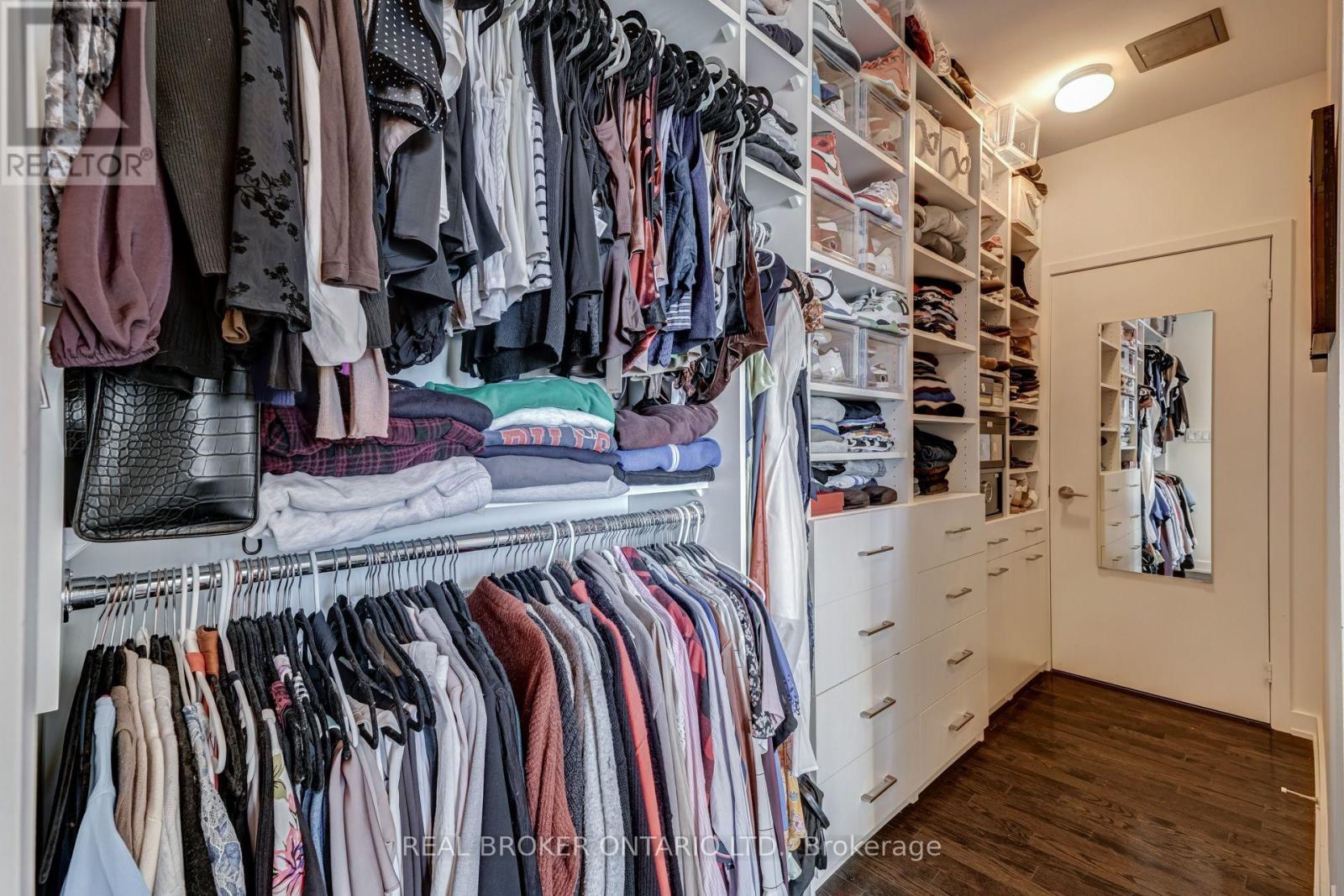 PH02- 126 Simcoe Street, Toronto, ON photo 16