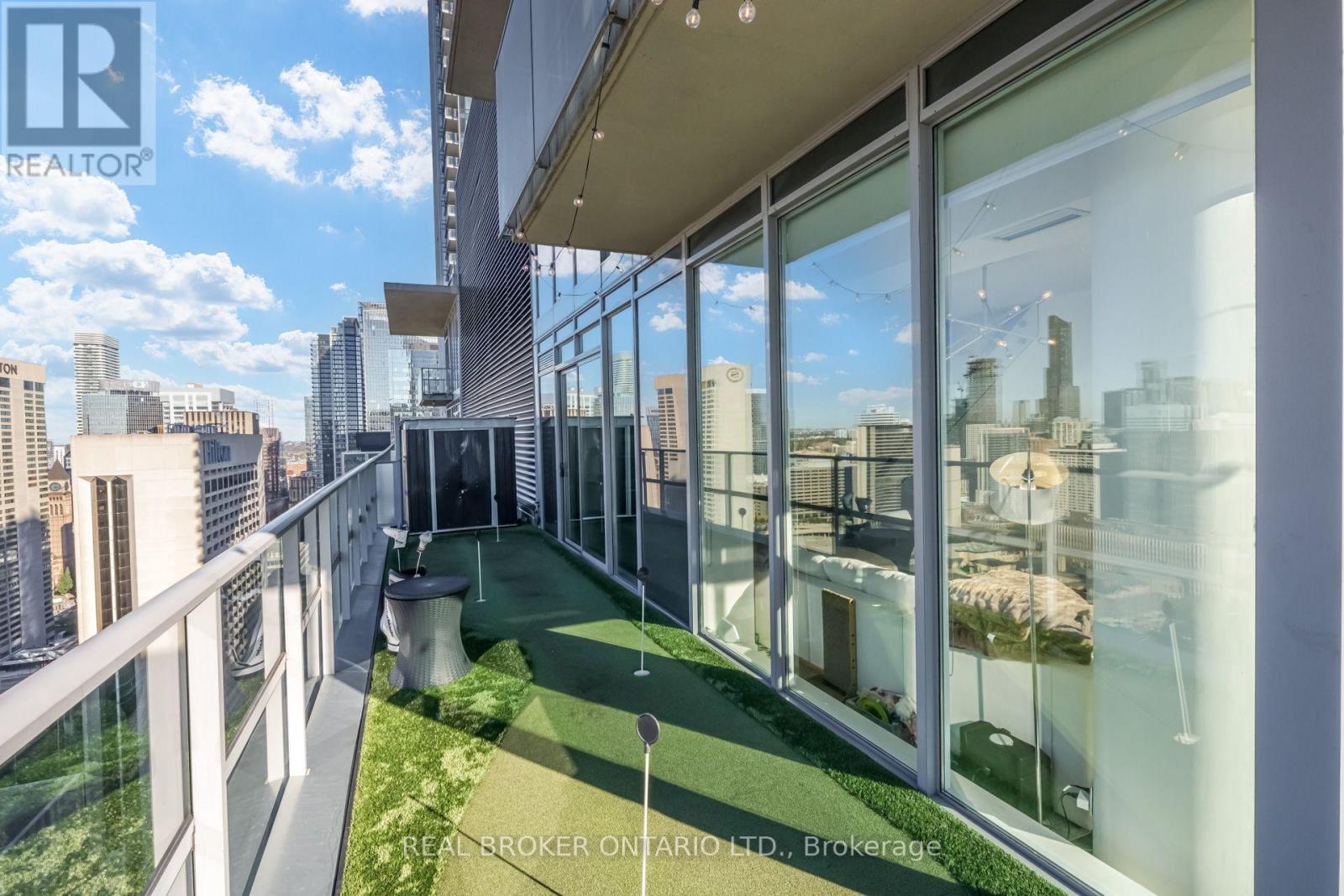 PH02- 126 Simcoe Street, Toronto, ON photo 26