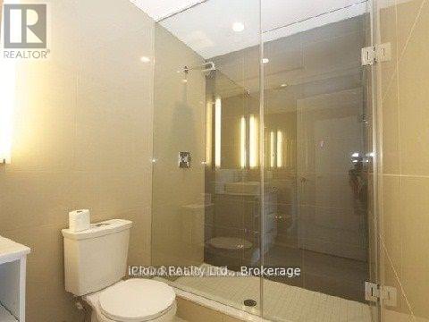 21 Clairtrell Unit 407 photo 3