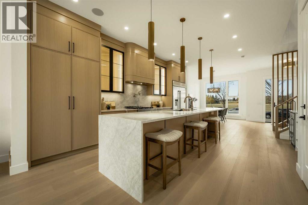 5014 22 Street SW photo 11
