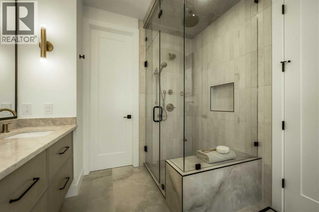 5014 22 Street SW photo 33