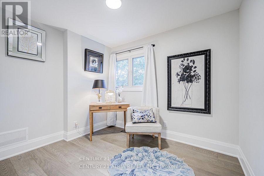 33 SIR BRANDILES PLACE, Markham (Markham Village) — photo 12