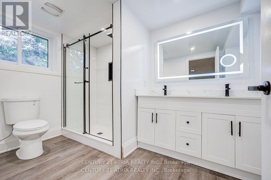 33 Sir Brandiles Place, Markham, ON photo 15