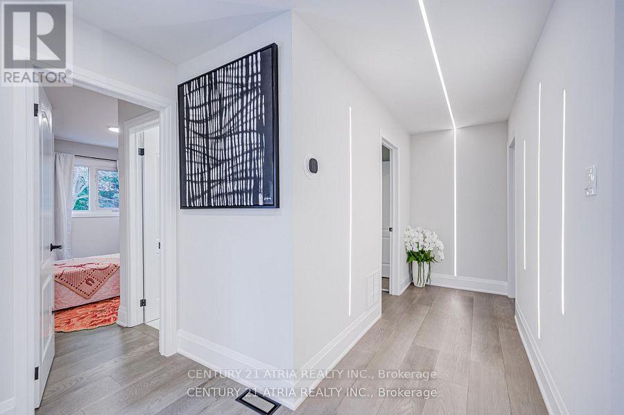 33 Sir Brandiles Place, Markham, ON photo 17