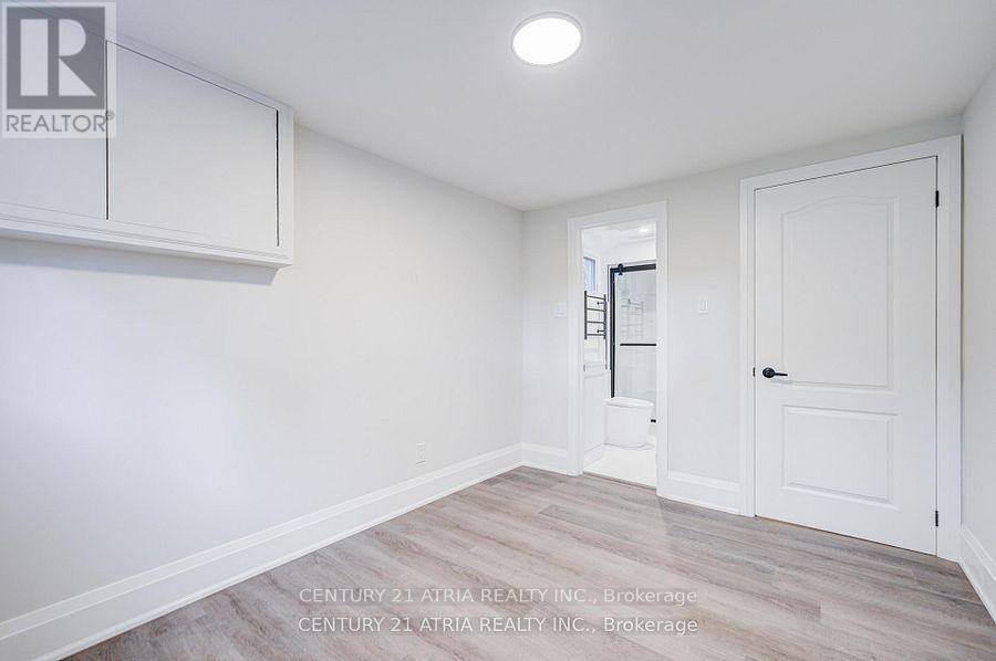 33 Sir Brandiles Place, Markham, ON photo 21
