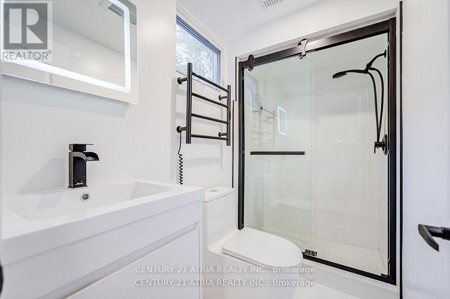 33 Sir Brandiles Place, Markham, ON photo 28