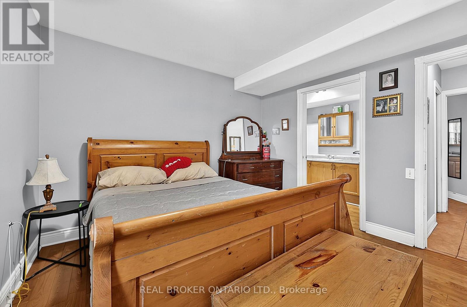 42 DONALD STREET, Barrie (Queen's Park) — photo 12