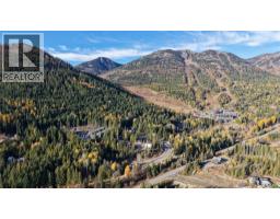 405 Centennial Place, Rossland, BC V0G1Y0 Photo 11
