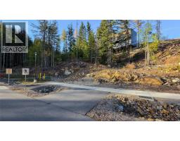 405 Centennial Place, Rossland, BC V0G1Y0 Photo 6