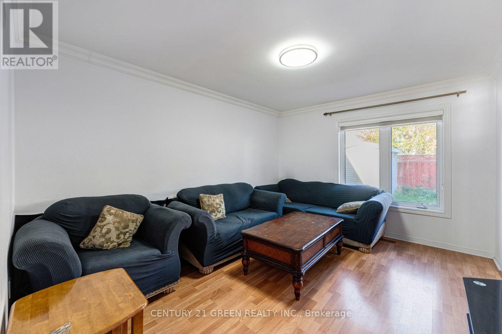 215 KINGKNOLL DRIVE - 15