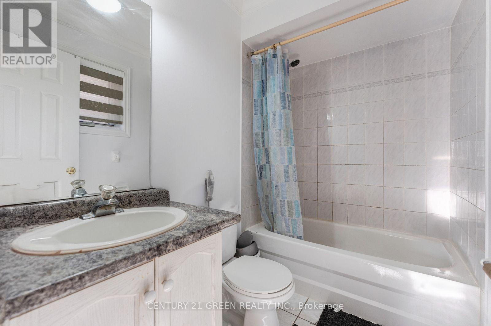 215 KINGKNOLL DRIVE - 28