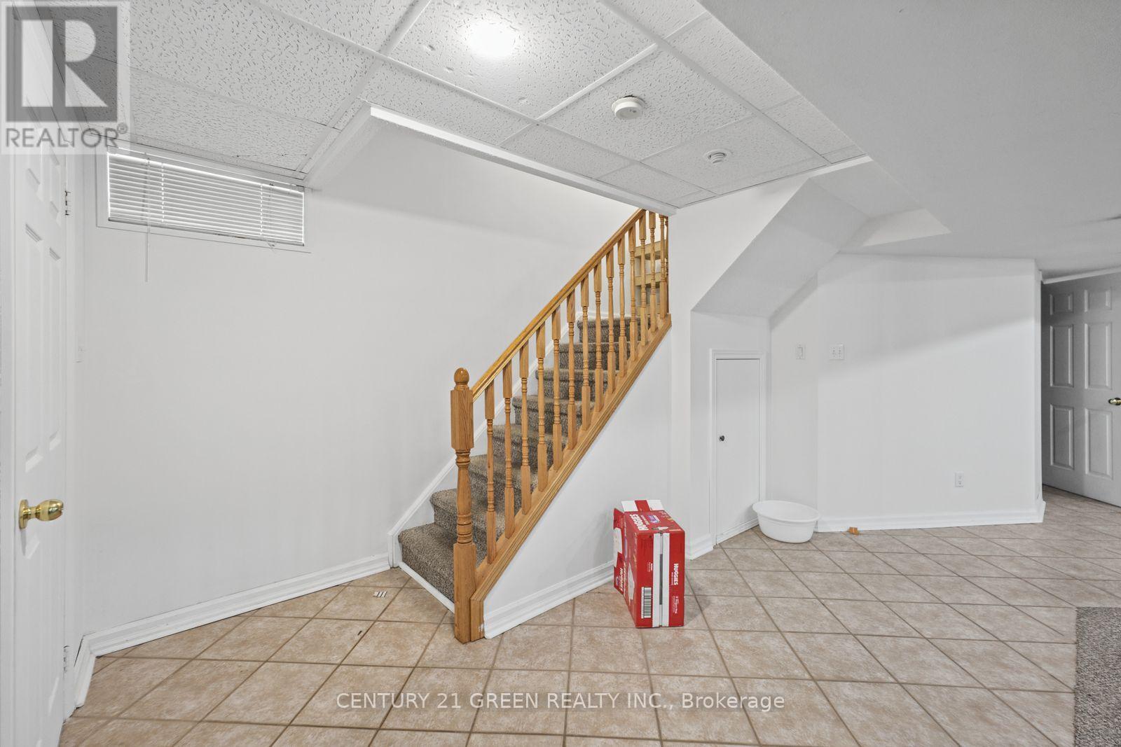 215 KINGKNOLL DRIVE - 45