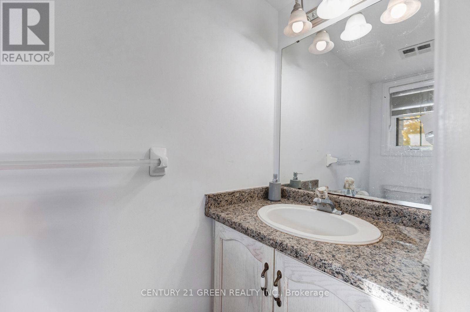 215 KINGKNOLL DRIVE - 8