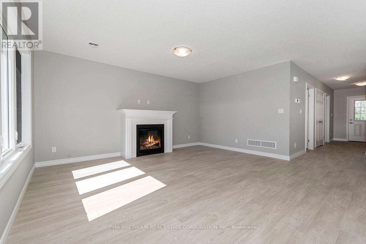 291 Lake Breeze Drive, Ashfield-Colborne-Wawanosh, ON photo 16