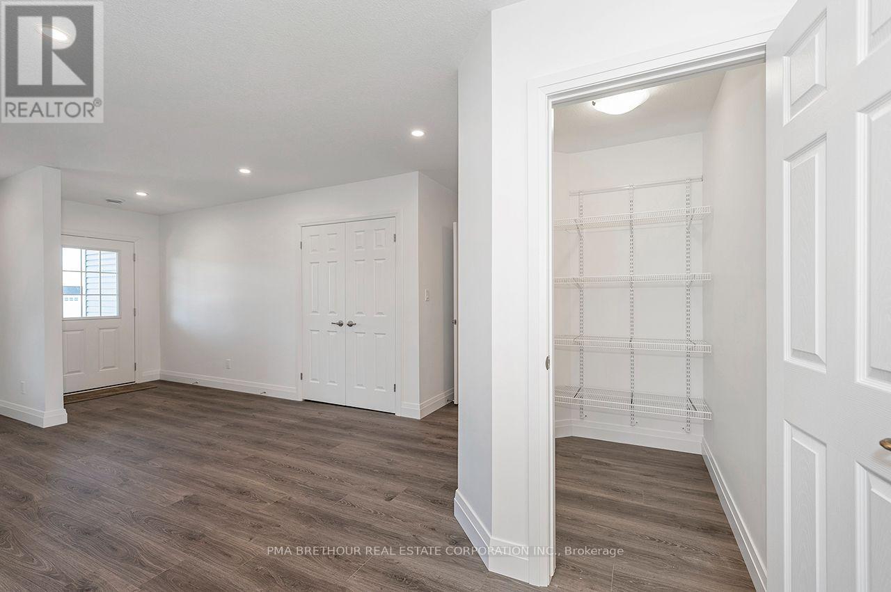 256 Lake Breeze Drive, Ashfield-Colborne-Wawanosh, ON photo 14