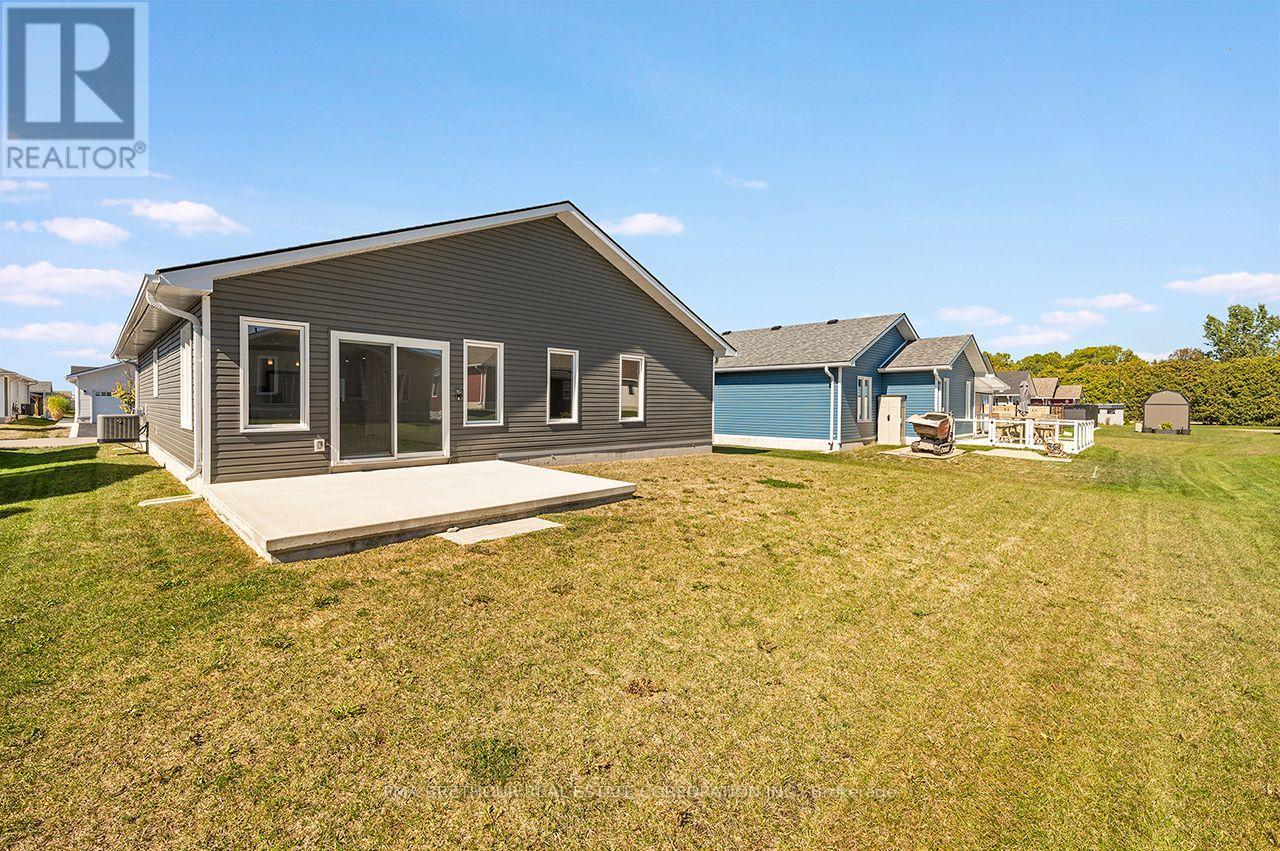 256 Lake Breeze Drive, Ashfield-Colborne-Wawanosh, ON photo 4